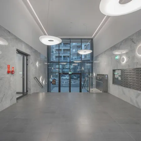 Air Conditioned In With Parking, Desk And Bathtub By Renters Apartment Warsaw